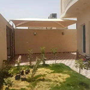 0105 بروج جدة للمقاولات | مظلات